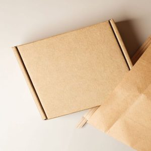 Hộp carton nắp gài 3 lớp size 25 ảnh 2